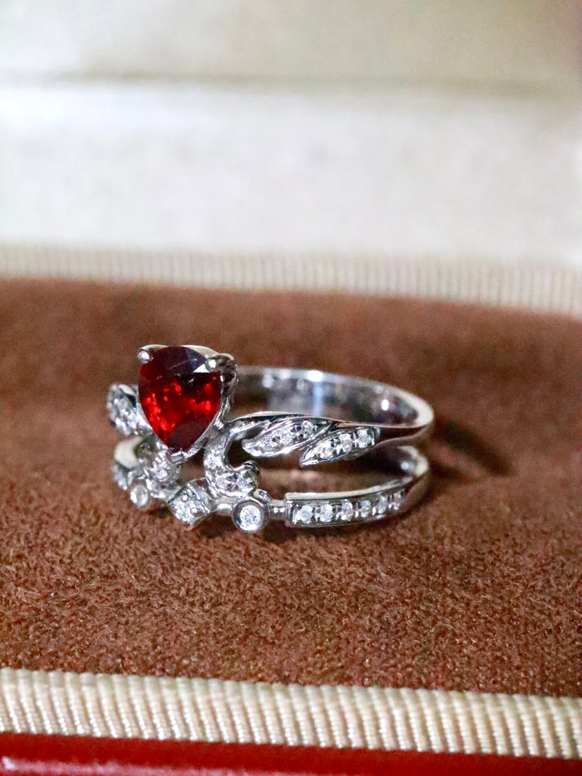 18K Gold Natural Ruby Ring - 4