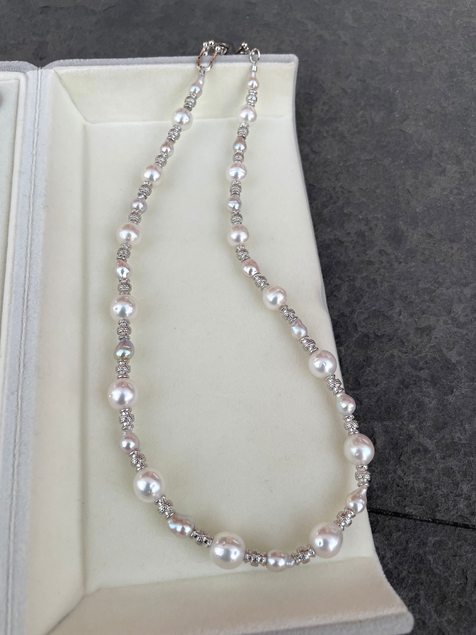 Natural pearl necklace - 8