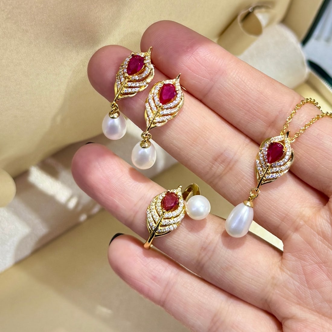 Red treasure feather pearl set 6-8mm natural pearls - 3