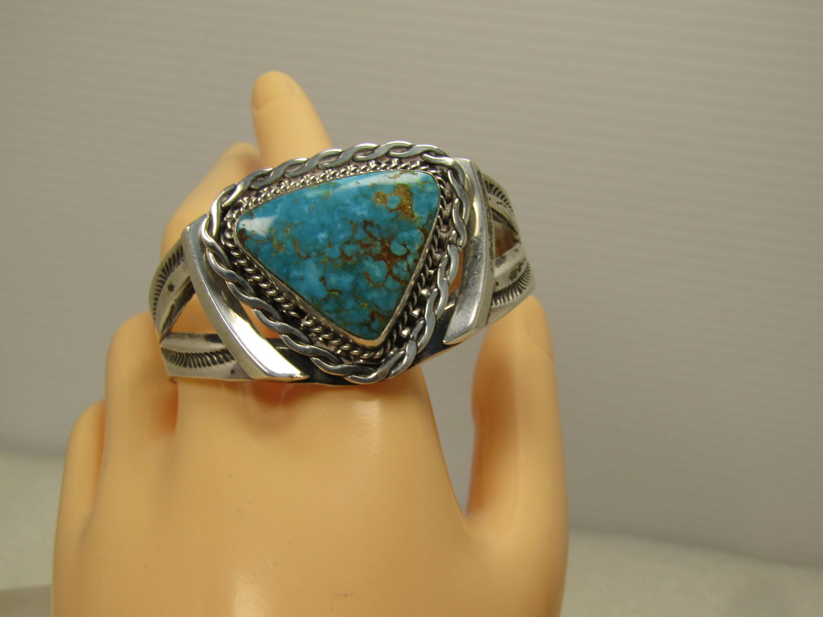 Vintage Sterling Turquoise Navajo/Southwestern Cuff Bracelet, 6", 1960's-1980's - 9