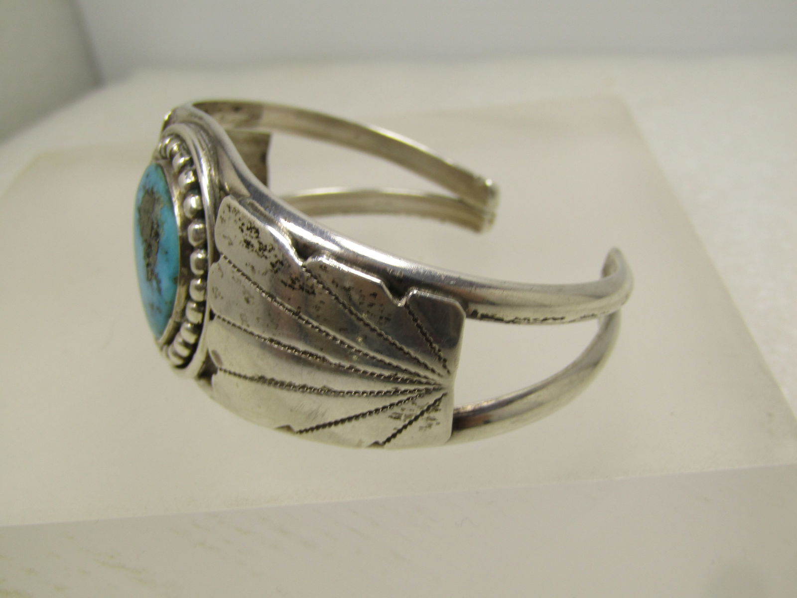 Vintage Sterling Southwestern/NavaJo Cuff Bracelet, Sz. 6, 1960's-1980's - 7