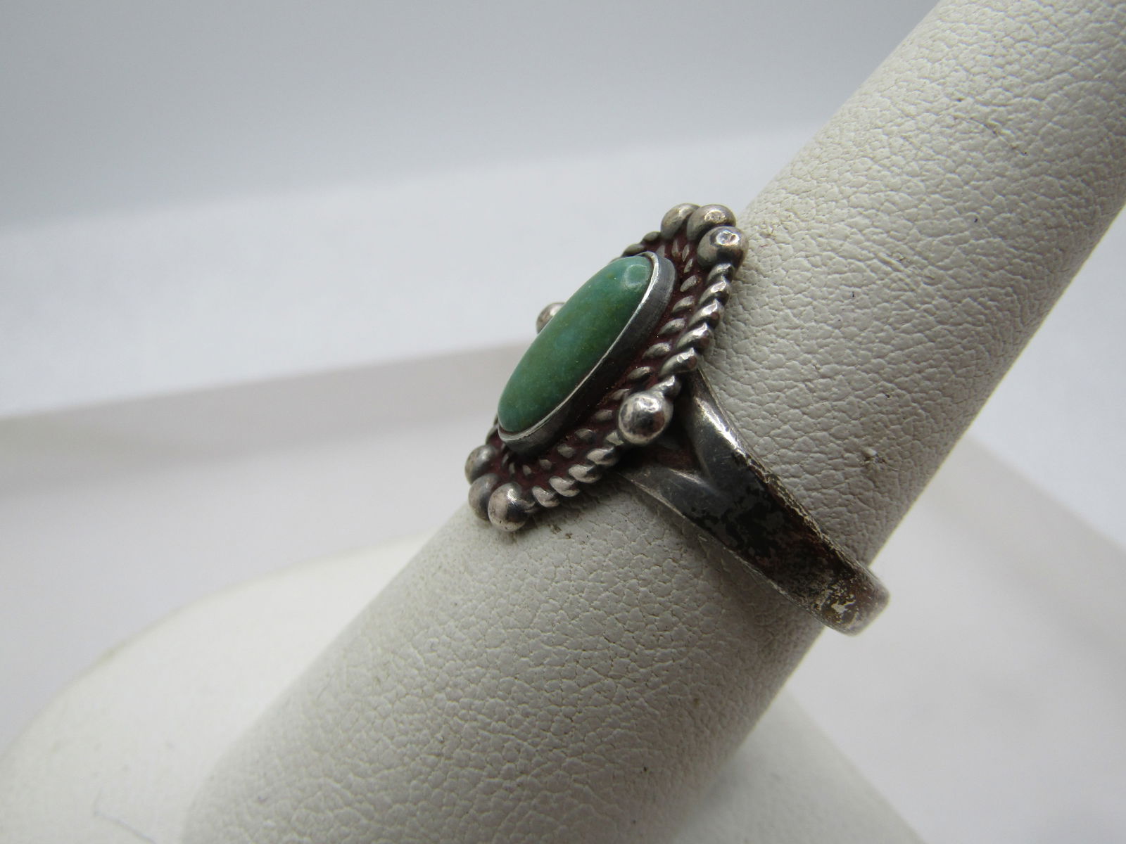 Vintage Sterling Southwestern Green Turquoise Ring, Sz. 8, Signed Bell trading, 1960's-1970's - 2