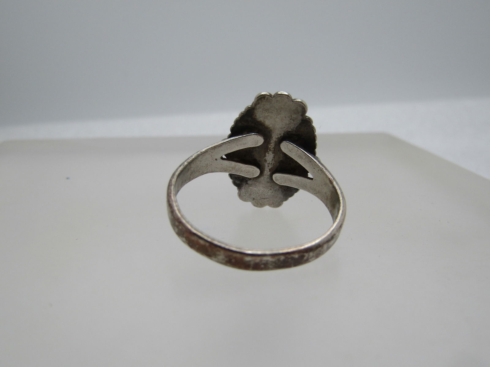 Vintage Sterling Southwestern Green Turquoise Ring, Sz. 8, Signed Bell trading, 1960's-1970's - 4