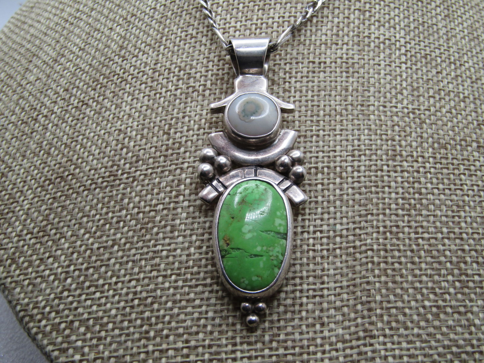 Sterling Southwestern Gaspeite Signed Necklace, 20", Unisex, Hand Crafted. 1980's-2010 - 2