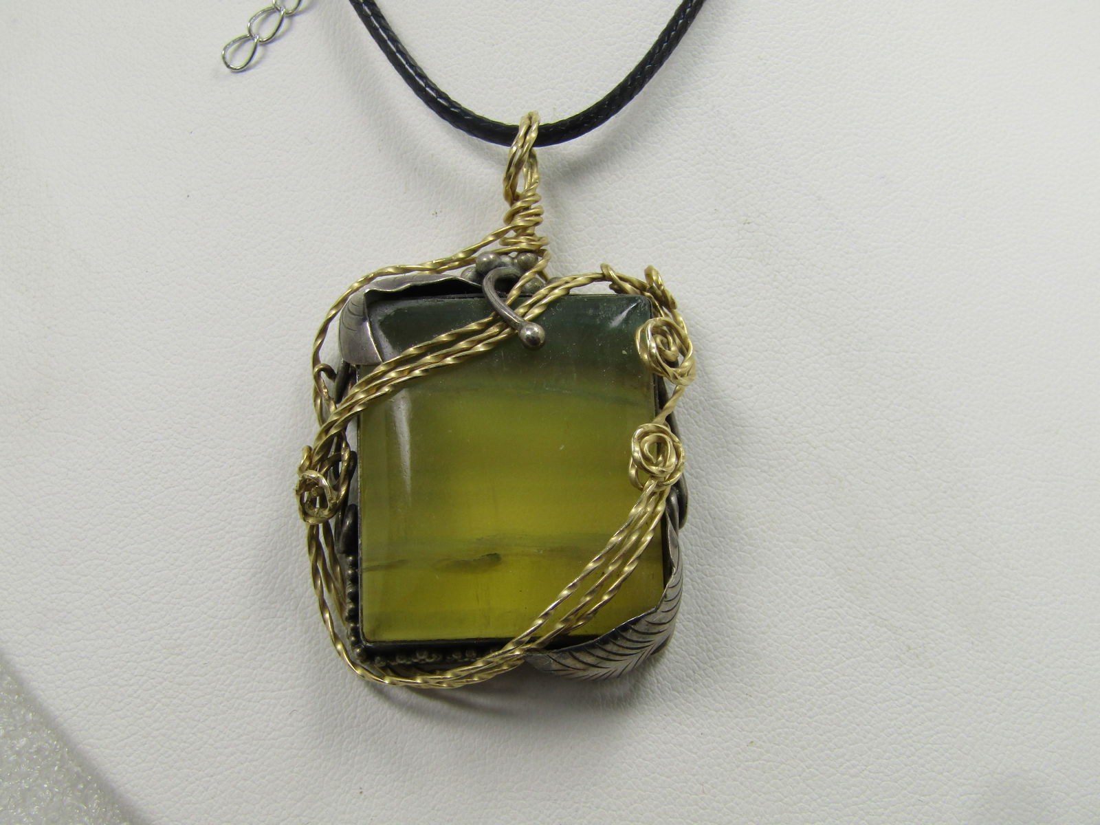 Vintage Sterling Yellow Stone Wrapped Pendant, Southwestern/Mod, 24"-26" - 2