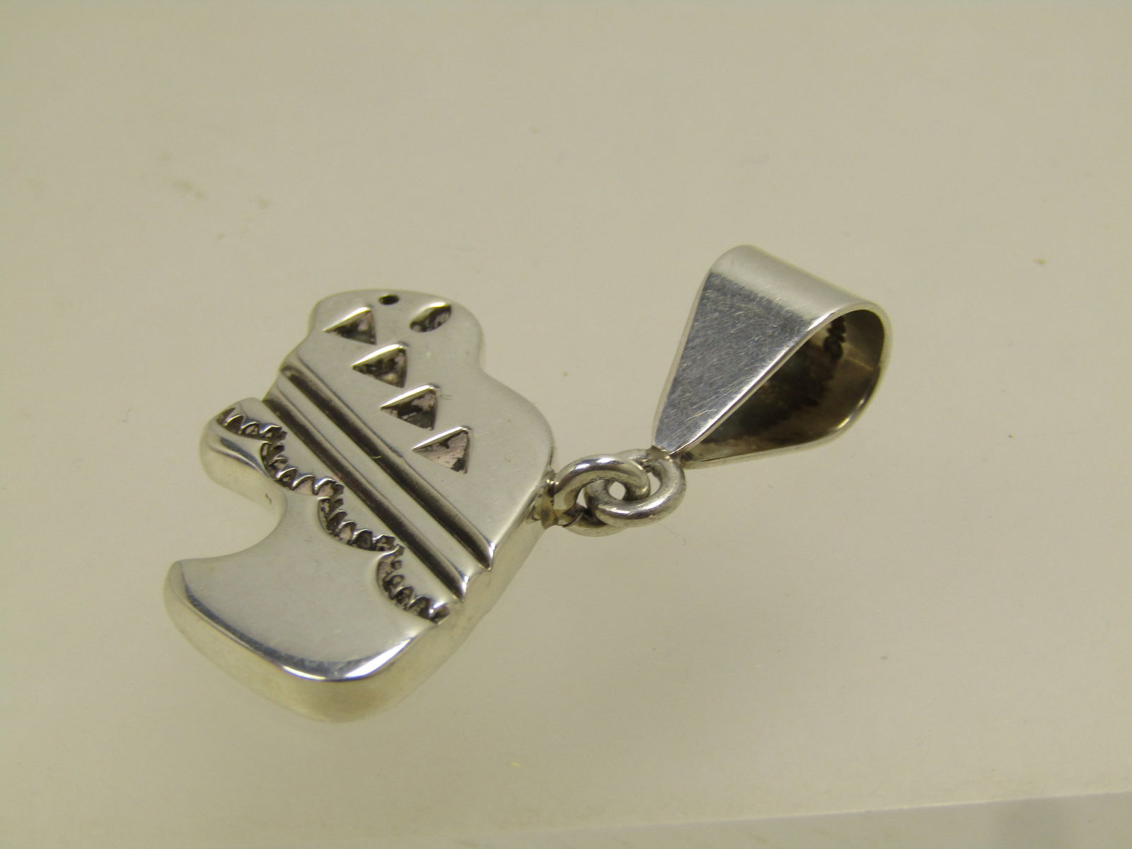 Vintage Sterling Buffalo Pendant, Two-Sided, Signed NW, 1980's-1990's - 5