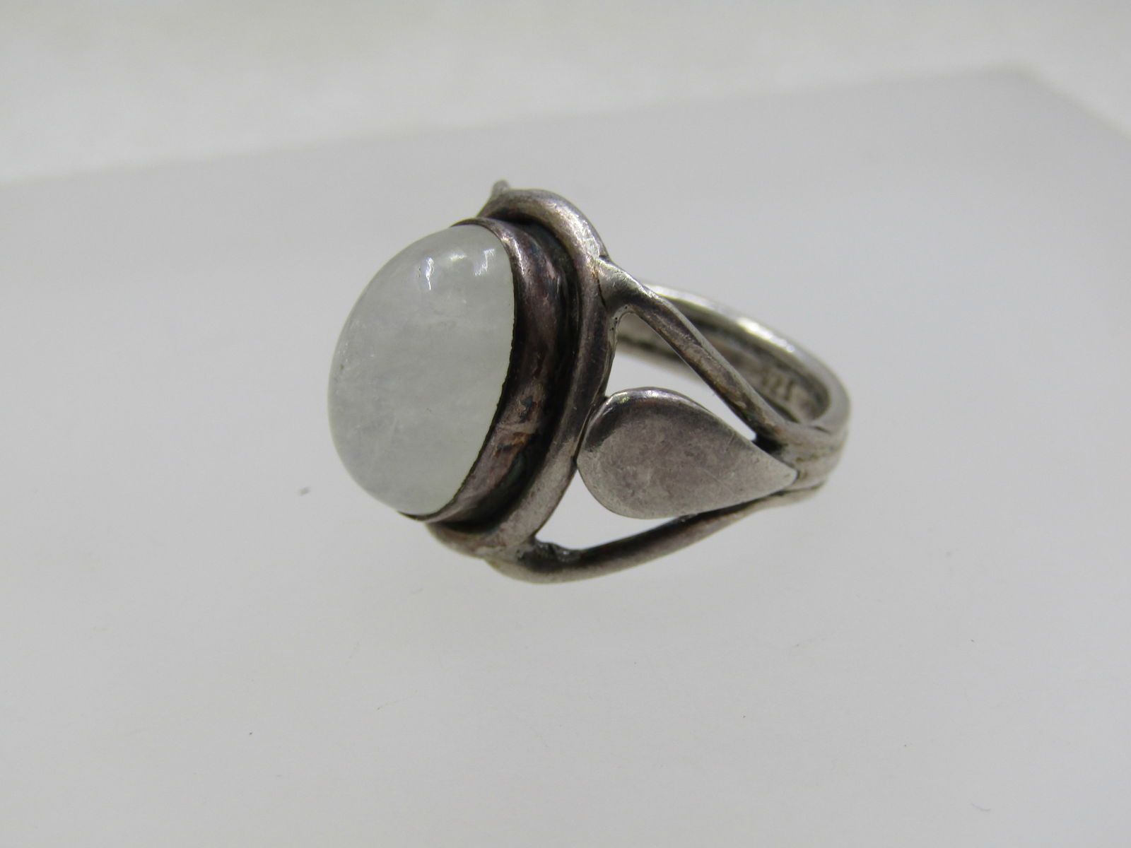 Vintage Sterling Moonstone Ring, Sz. 6, 1960's, Southwestern/Boho Vibe - 4