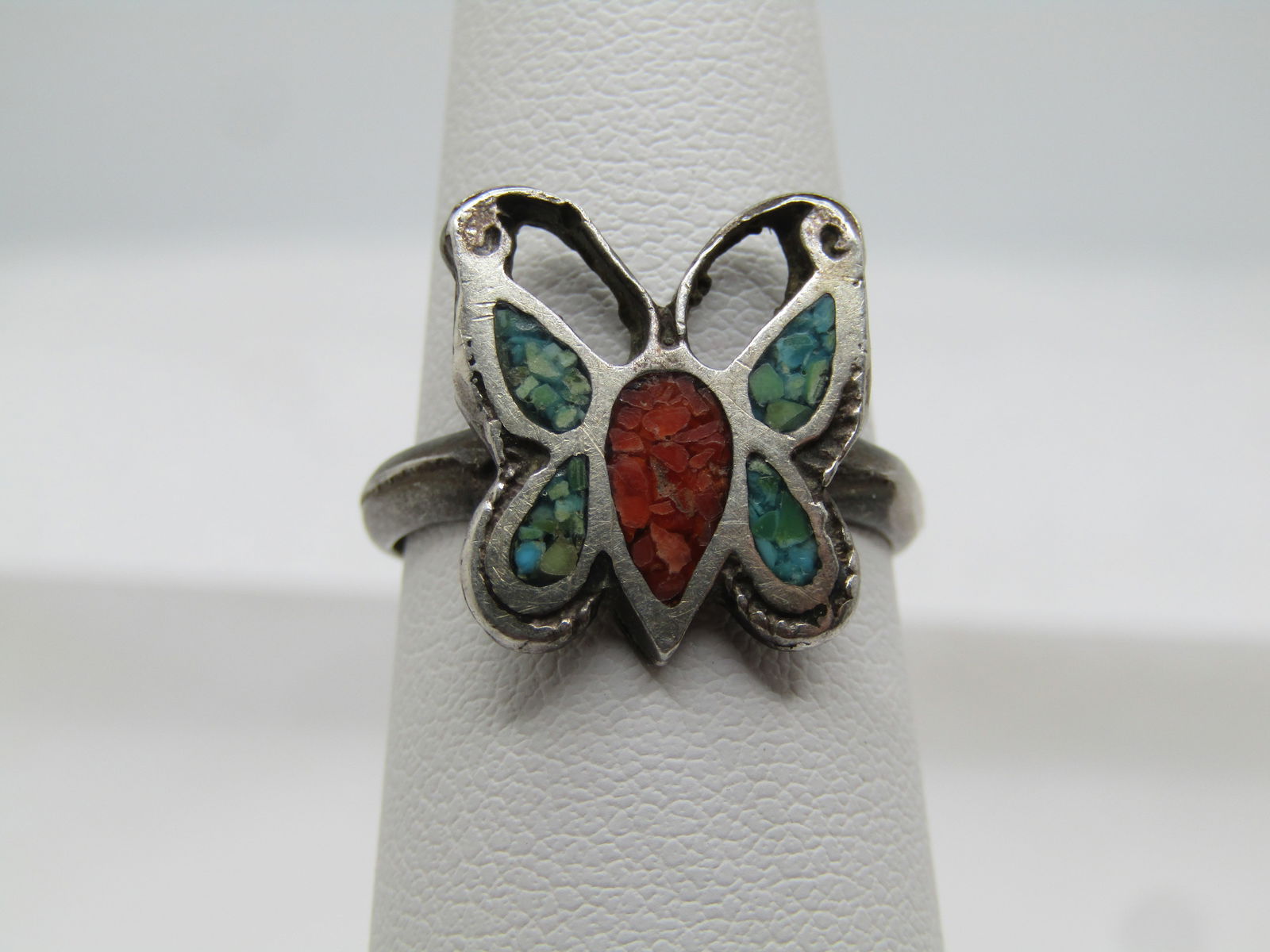 Vintage Sterling Southwestern Inlaid Butterfly Ring, Sz. 6. 1970's: Title: Vintage Sterling Southwestern Inlaid Butterfly Ring, Sz. 6. 1970's Description: Vintage Sterling Southwestern Inlaid Butterfly Ring, Sz. 6. 1970's. Turquoise and red chips inlaid in the wings