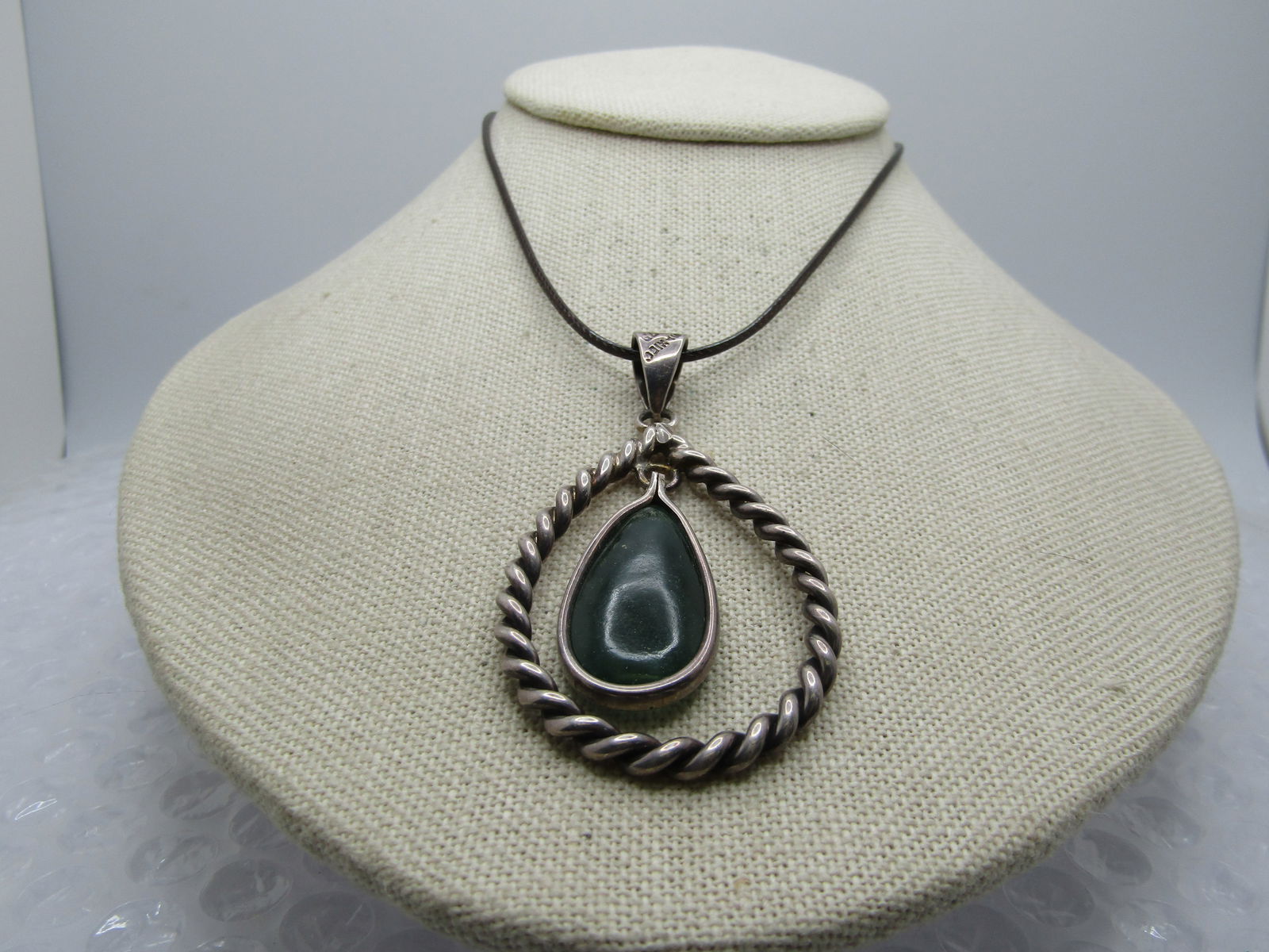 Vintage Sterling Southwestern Nephrite Necklace, 20", 1970's.: Title: Vintage Sterling Southwestern Nephrite Necklace, 20", 1970's. Description: Vintage Sterling Mexican Nephrite Necklace, 20", 1970's. It is signed on the bail .925, Mexico and T5-79,.his has an a