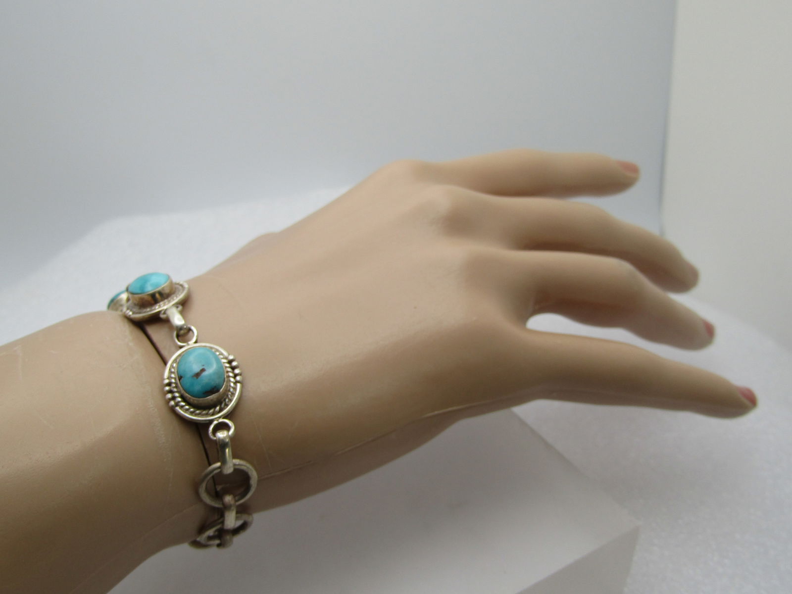 Vintage Sterling Southwestern Turquoise Bracelet, Toggle Clap, 8" - 7
