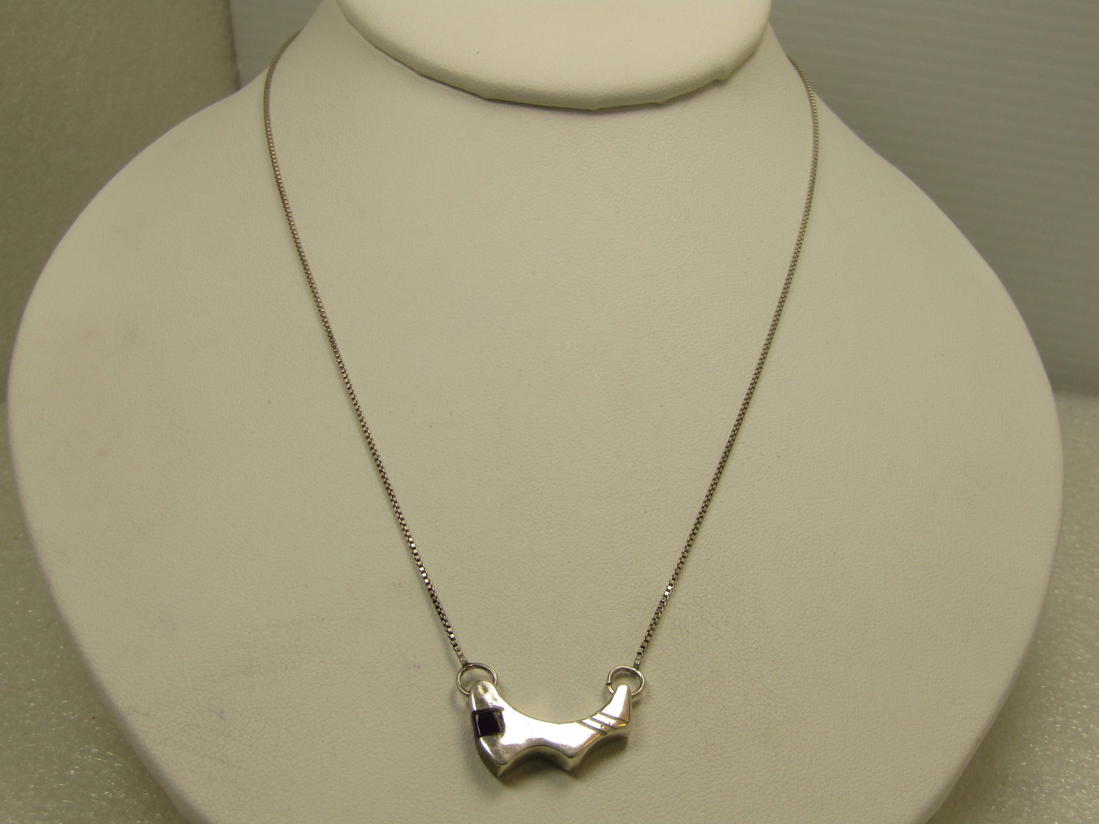 Vintage Sterling Mod Southwestern Necklace, Purple Stone, 16", 1990's: Title: Vintage Sterling Mod Southwestern Necklace, Purple Stone, 16", 1990's Description: Vintage Sterling Mod Southwestern Necklace, Purple Stone, 16". 1990's. This came with estate pieces of a colle