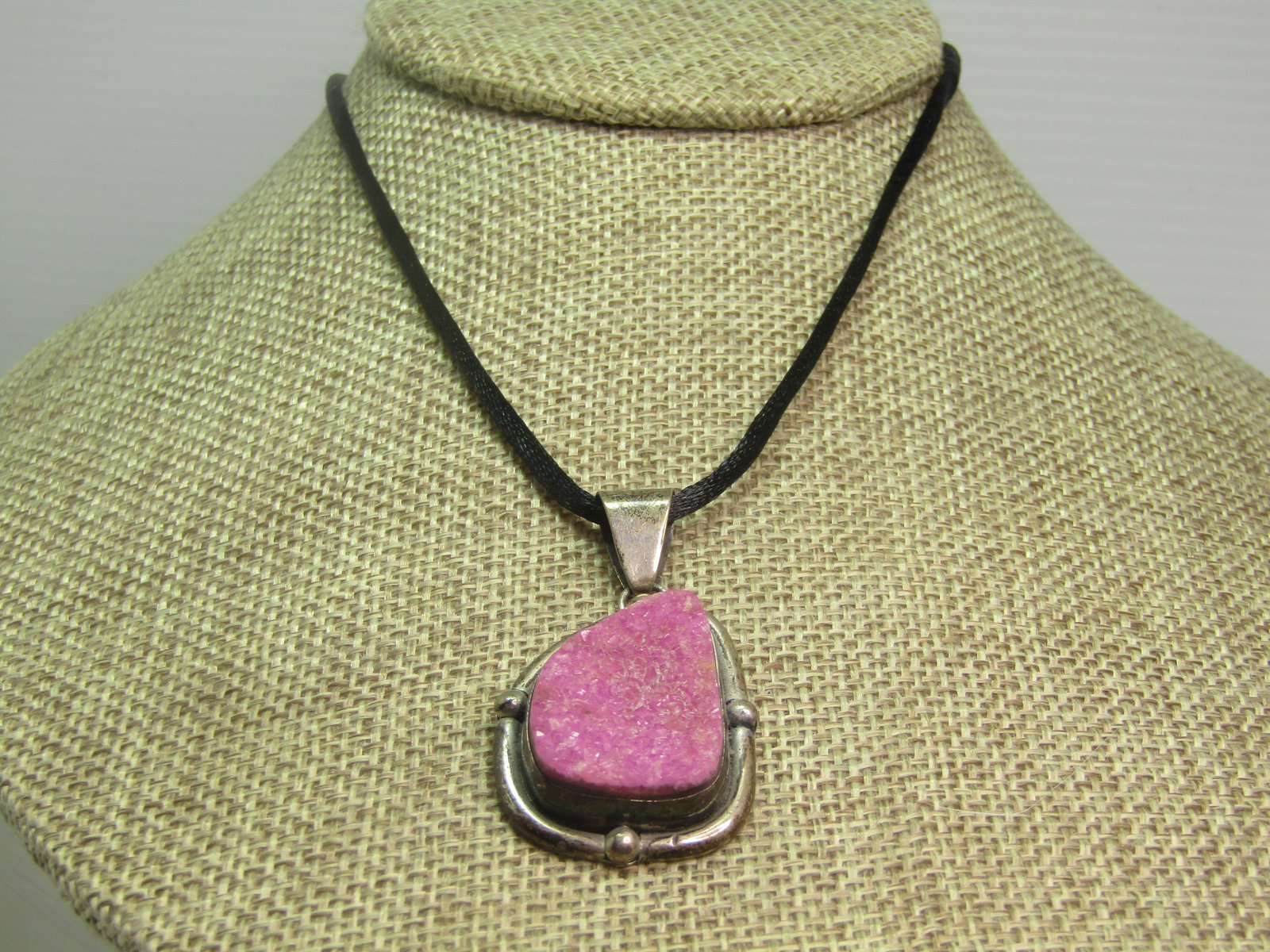 Vintage Sterling Southwestern Pink Quartz Pendant on Black Necklace, 18"-20", 1980's-1990's, Signed: Title: Vintage Sterling Southwestern Pink Quartz Pendant on Black Necklace, 18"-20", 1980's-1990's, Signed Description: Vintage Sterling Southwestern Pink Quartz Pendant on Black Necklace, 18"-20", 19