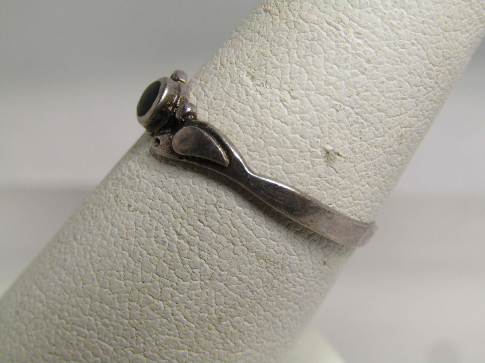 Vintage Sterling Southwestern Onyx Ring, Sz. 7.5. 1960's-1970's. - 3