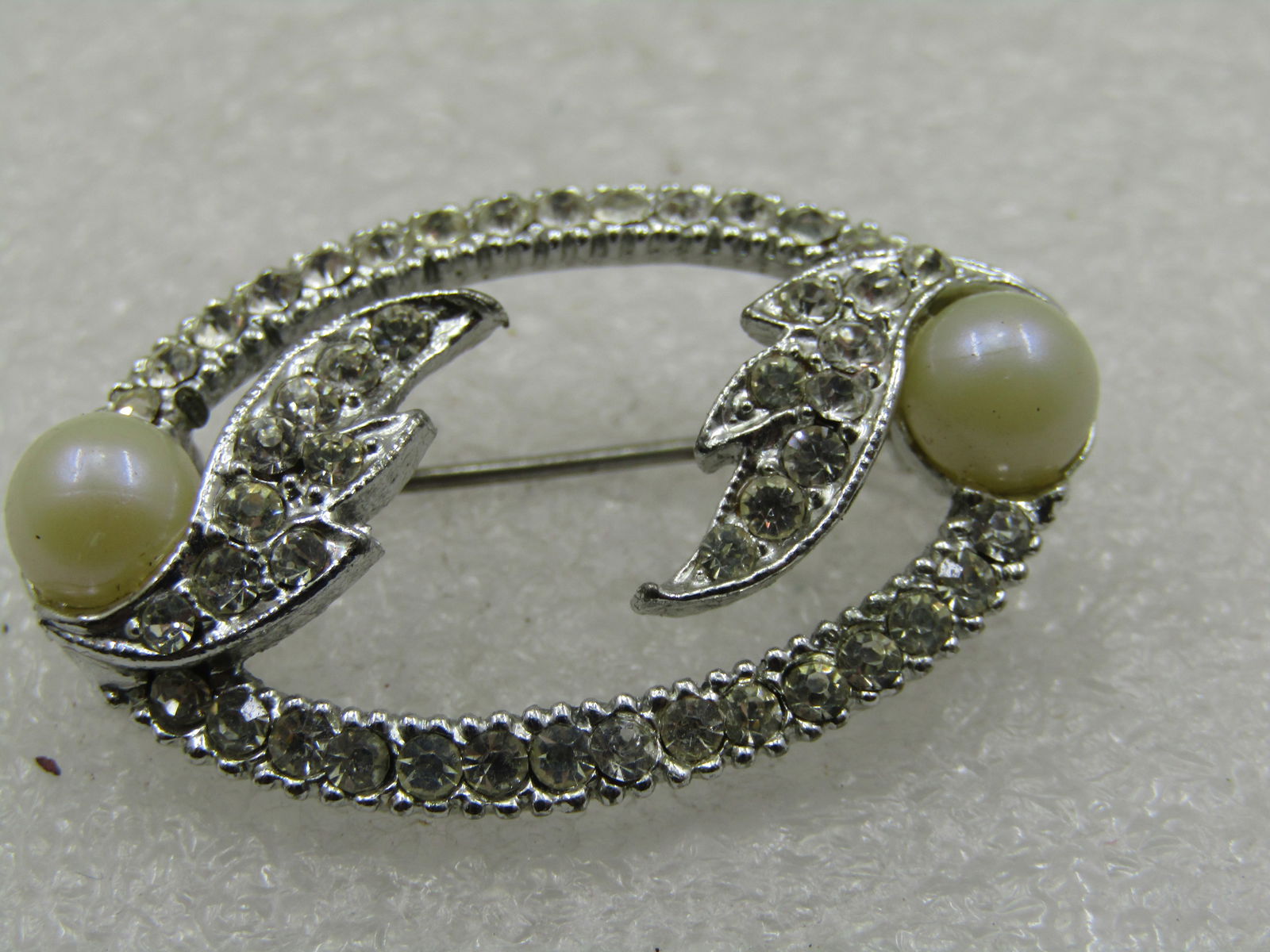 Vintage Clear Rhinestone & Faux Pearl Brooch, Deco Themed - 6