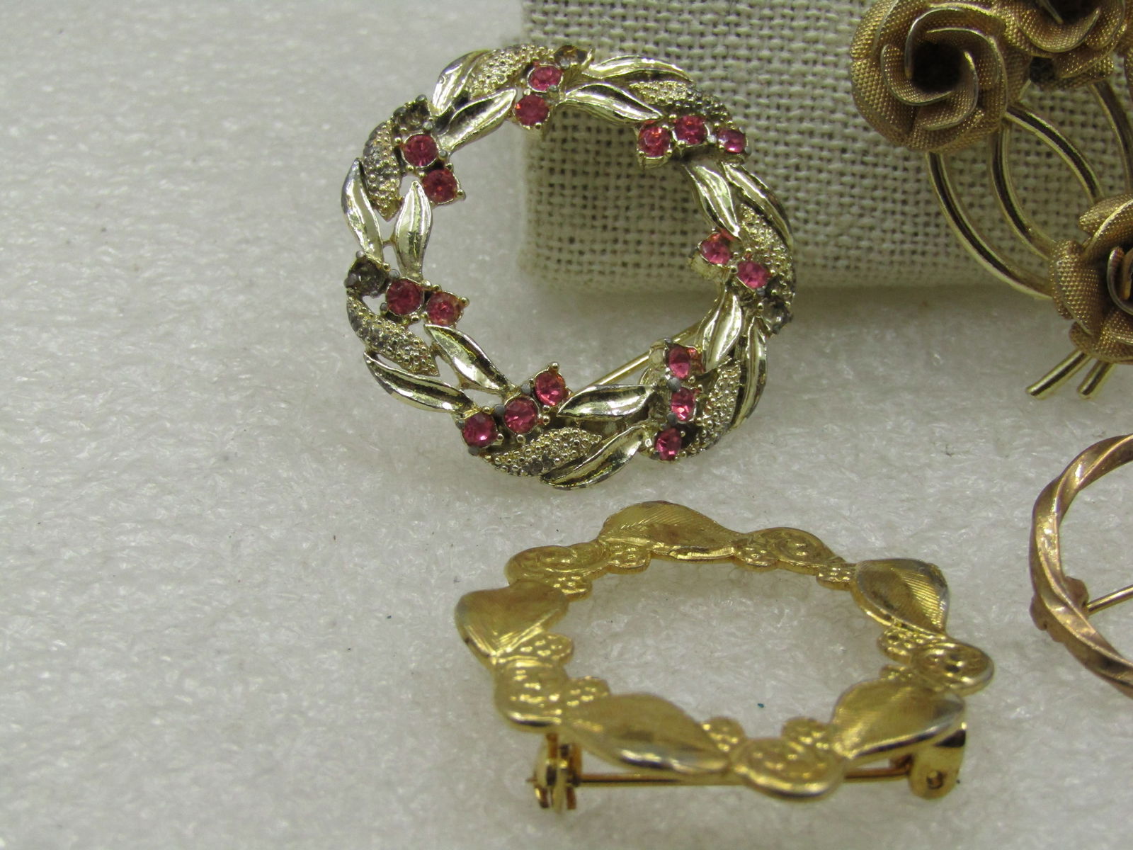 Vintage Four Circle Pin Lot, 1960's, Floral, Rhinestone - 5