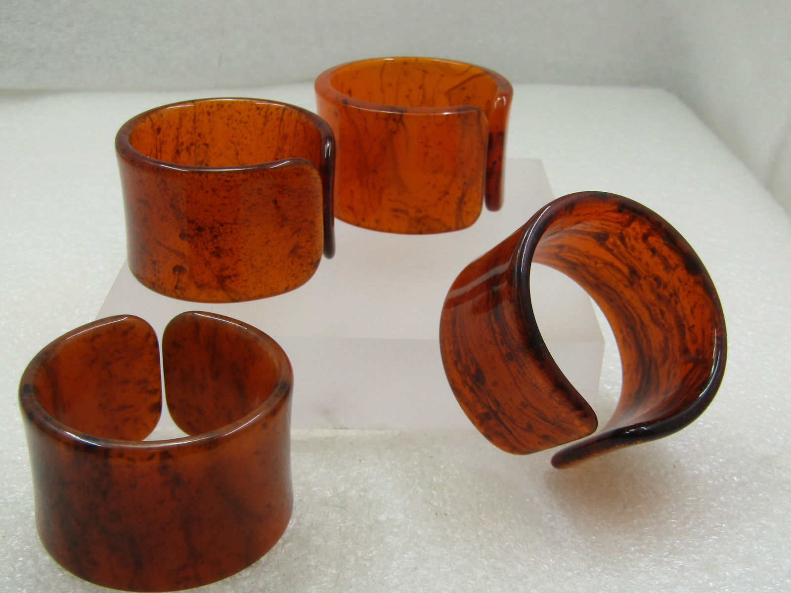 Vintage Faux Tortoiseshell Napkin Rings, Set of 4, 1.25" wide - 2