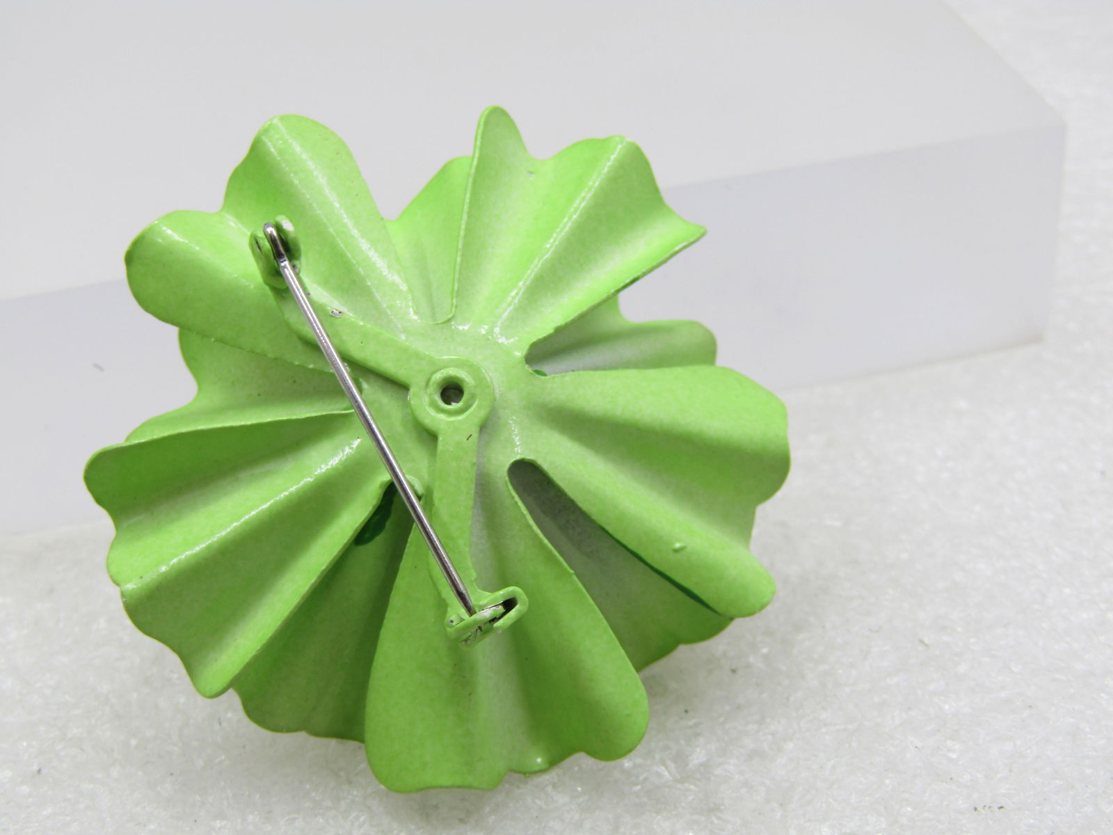 Vintage Shades of Green floral Brooch, 1960's Mod, 2" - 4