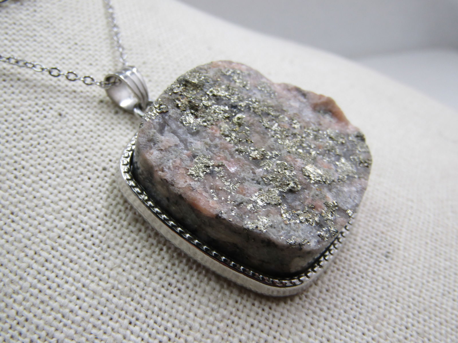 Vintage Drusy Quartz Necklace, 21" Silver Tone Chain - 3