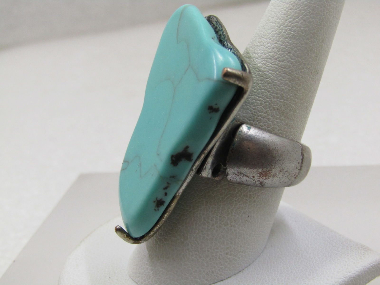 Vintage Faux Turquoise Stretch Ring, Sz. 8 and Higher - 2