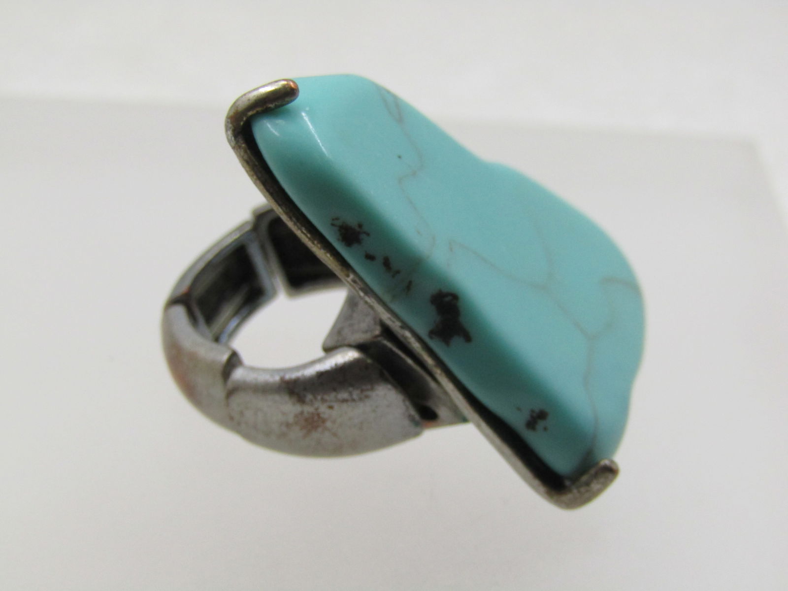 Vintage Faux Turquoise Stretch Ring, Sz. 8 and Higher - 4