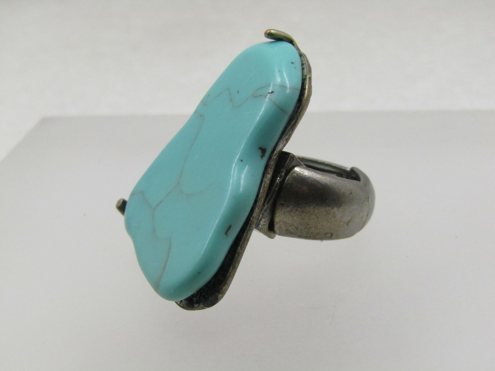 Vintage Faux Turquoise Stretch Ring, Sz. 8 and Higher - 5