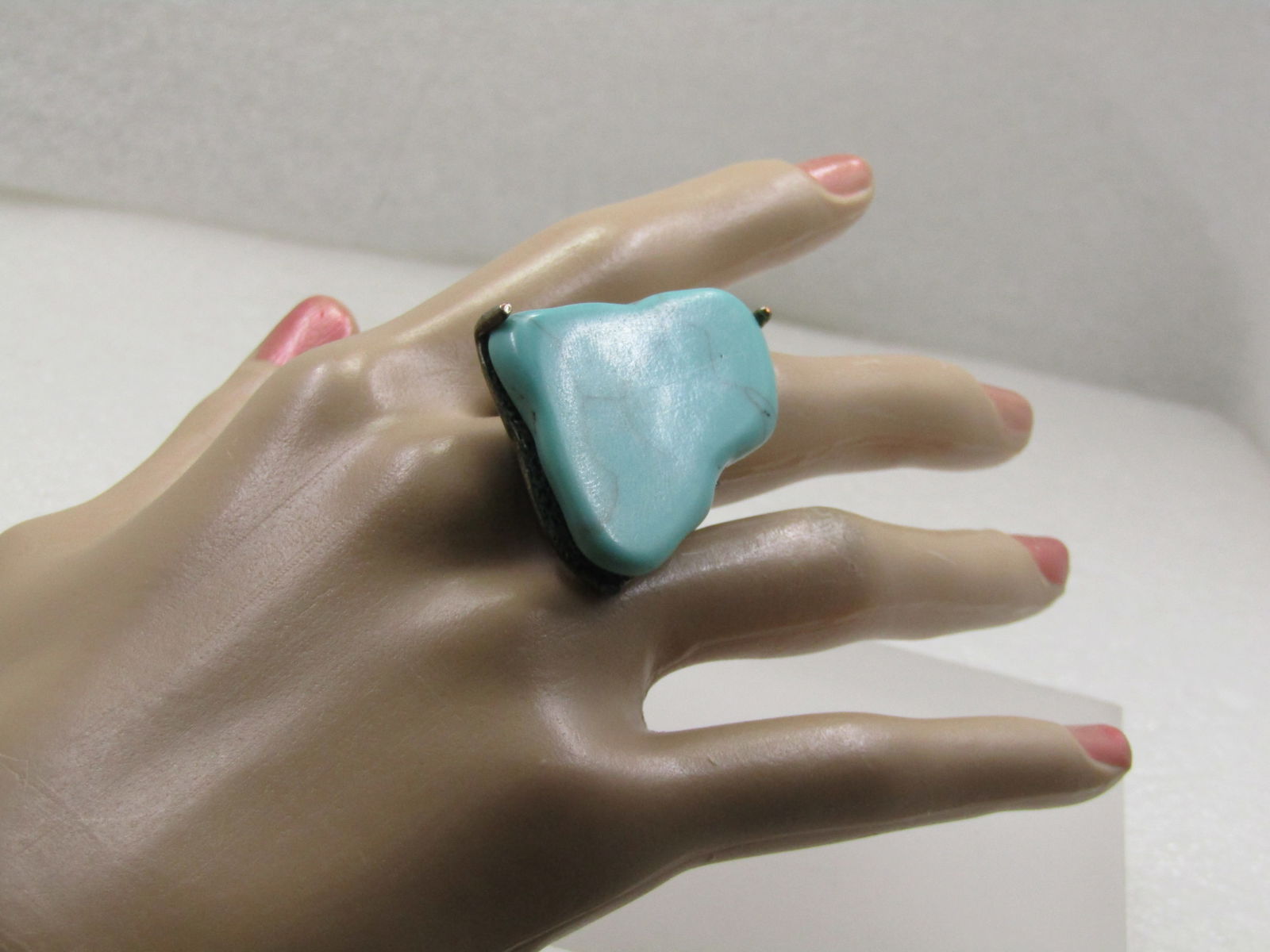 Vintage Faux Turquoise Stretch Ring, Sz. 8 and Higher - 6