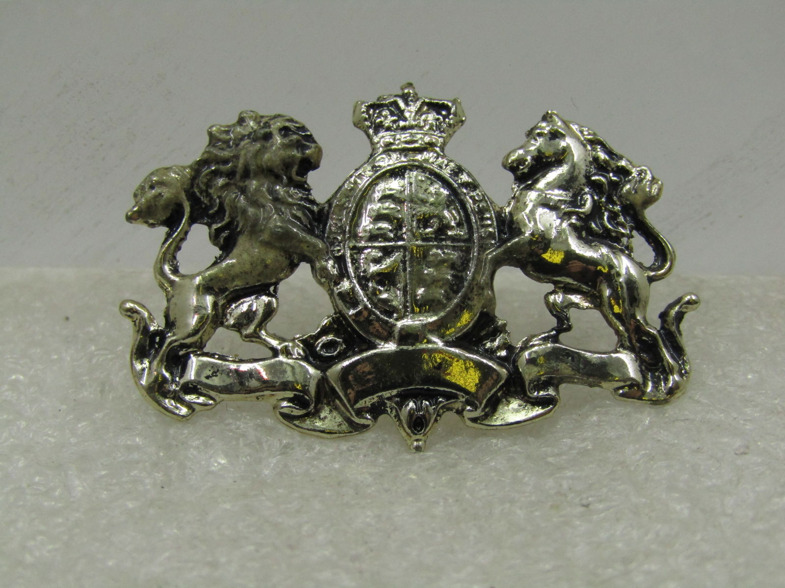 Vintage Lion Crest Brooch, 1960's, 1.5" (1 of 5)