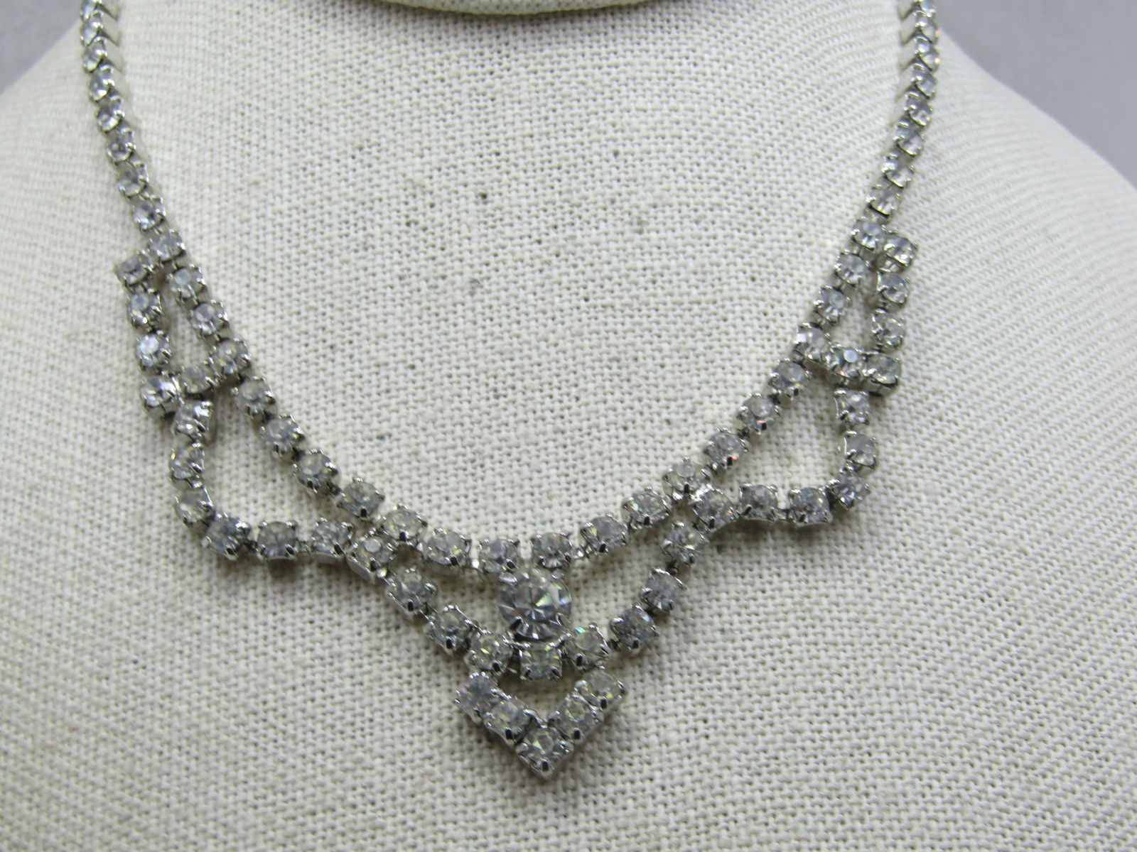Vintage Clear Rhinestone Bib Necklace 14.5", Weddings/Proms - 3
