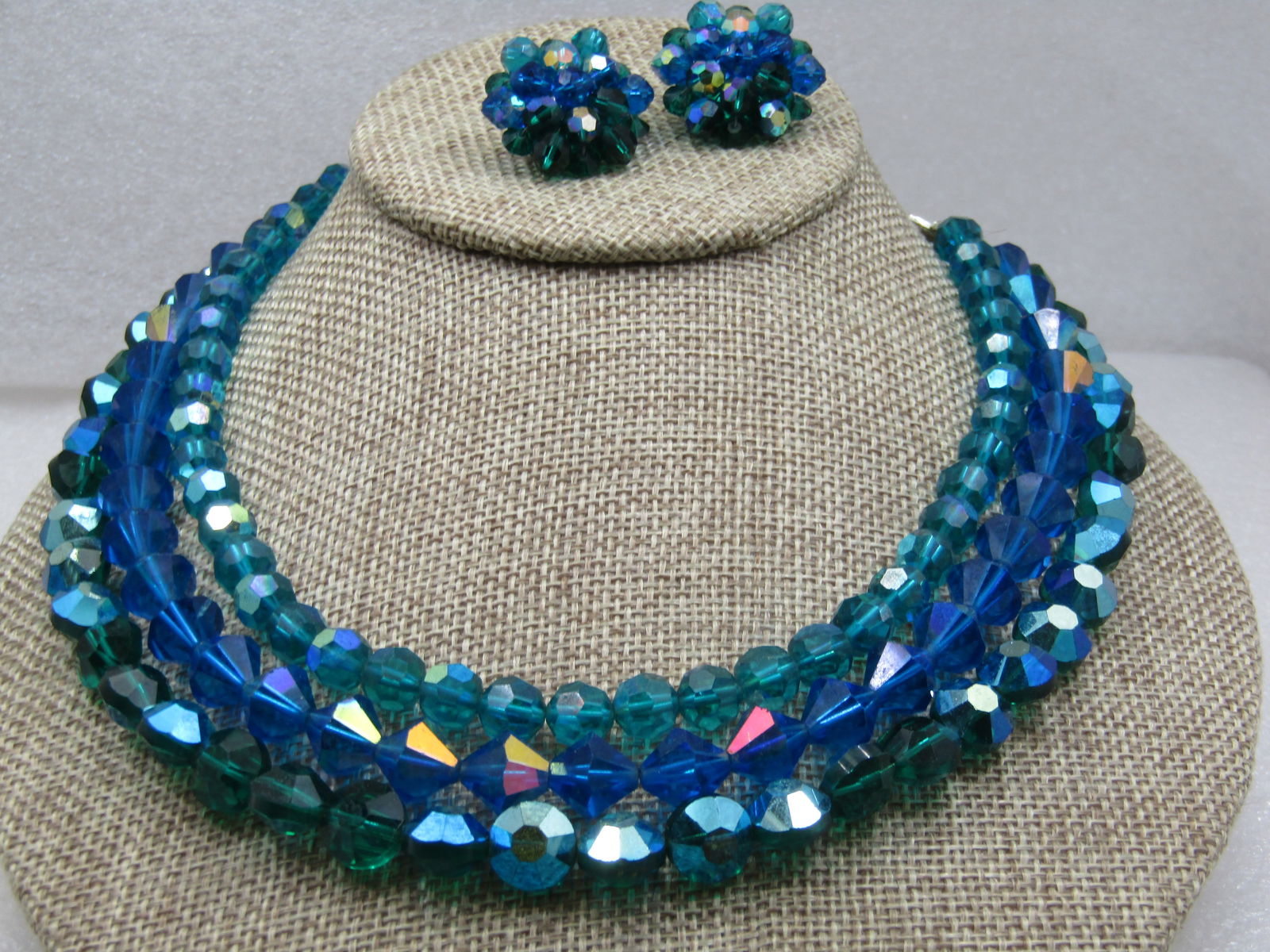 Vintage Peacock & Blue Aurora Borealis Necklace Earrings Demi Parure, 1940's-1950's (1 of 6)