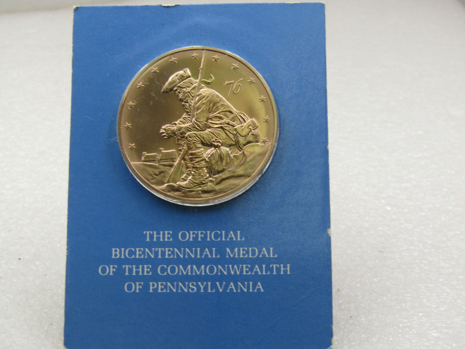 Bicentennial Medal of the Commonwealth of PA Franklin Mint: Title: Bicentennial Medal of the Commonwealth of PA Franklin Mint Description: Bicentennial Medal of the Commonwealth of PA Franklin Mint. Issued by the Bicentennial Commission of PA, minted in solid