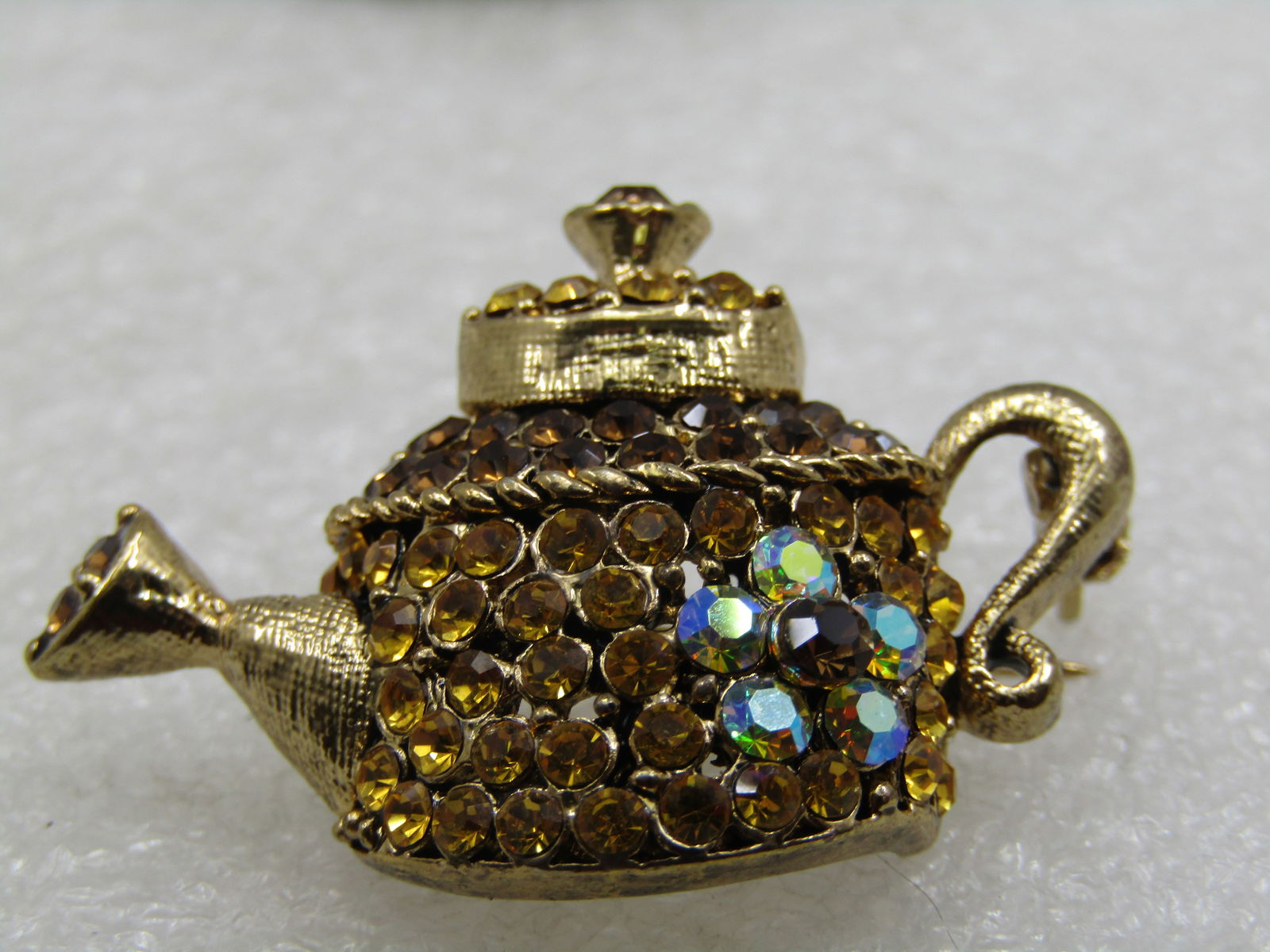 Vintage Rhinestone Teapot Brooch, 1960's, Aurora Borealis - 4