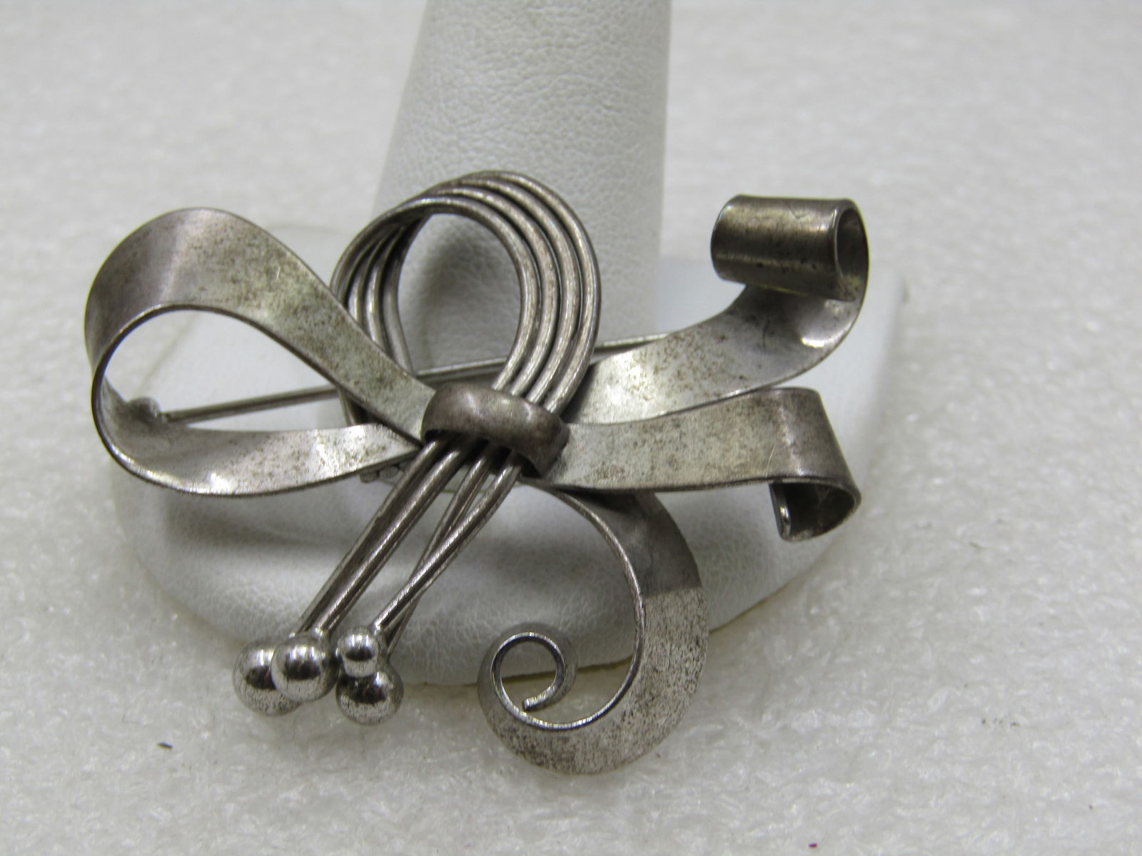 Vintage Sterling Mid-Century Mod Looped Bow Brooch, 2" by 1.75" (1 of 5)