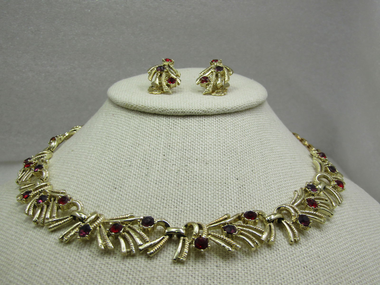 Vintage Coro Red Rhinestone Necklace & Earrings Set, Mid-Century,: Title: Vintage Coro Red Rhinestone Necklace & Earrings Set, Mid-Century, Description: Vintage Coro Red Rhinestone Necklace & Earrings Set, Mid-Century, 16" necklace with hook clasp to adjust. Clip Ear