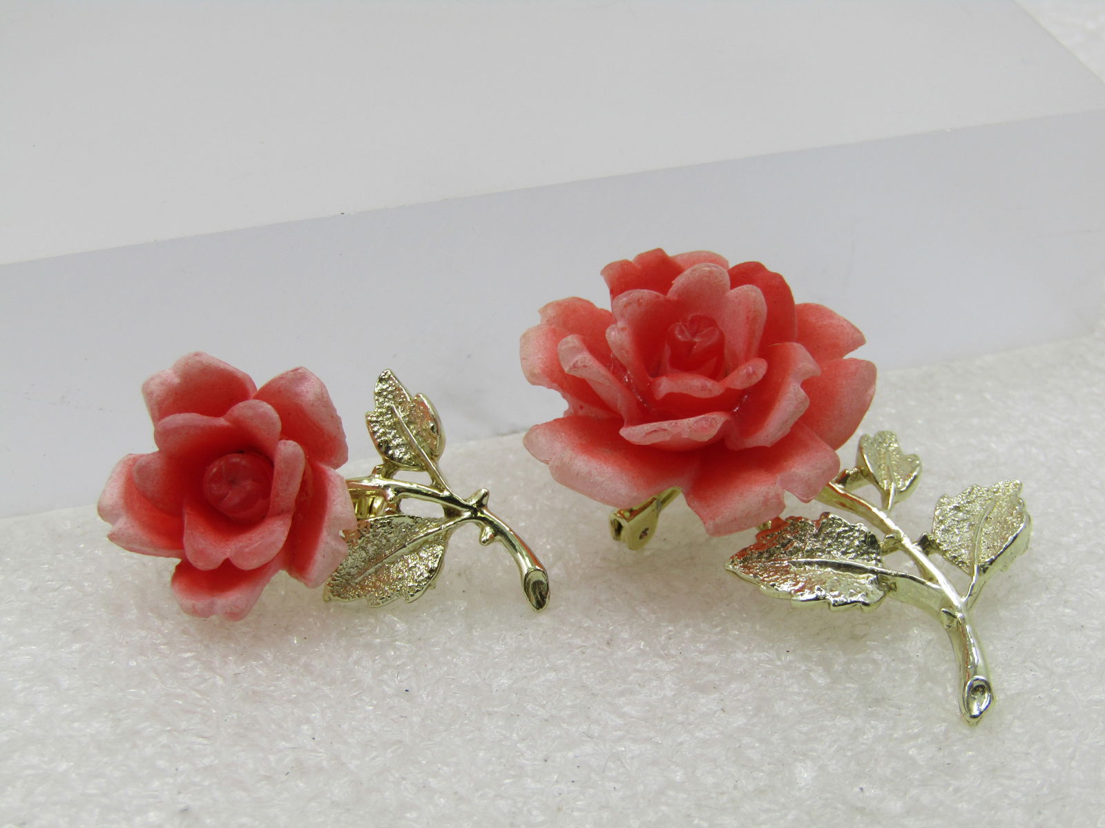 Faux Carved Coral Rose Brooch Set, 1950's-1960's, - 3