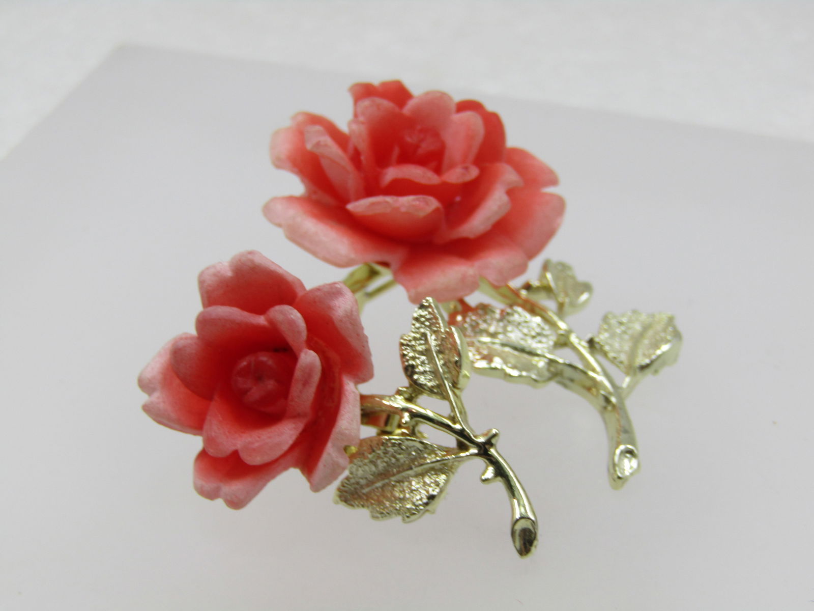 Faux Carved Coral Rose Brooch Set, 1950's-1960's, - 5
