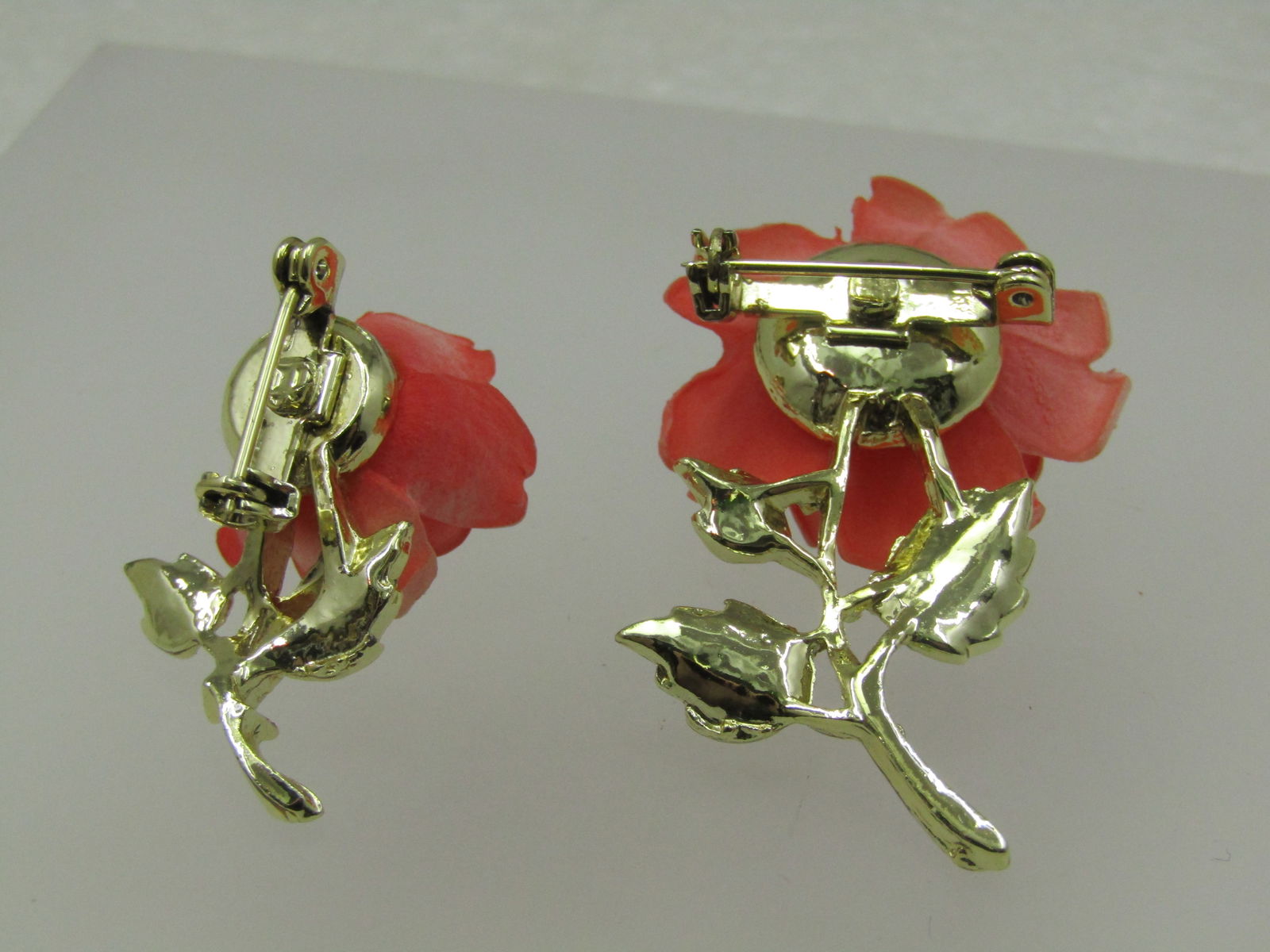 Faux Carved Coral Rose Brooch Set, 1950's-1960's, - 6