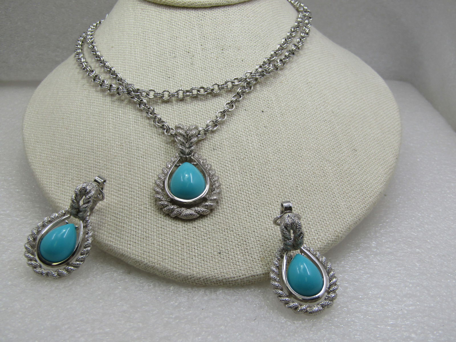 Vintage Avon Faux Turquoise Necklace & Earrings Set, 1970's - 3