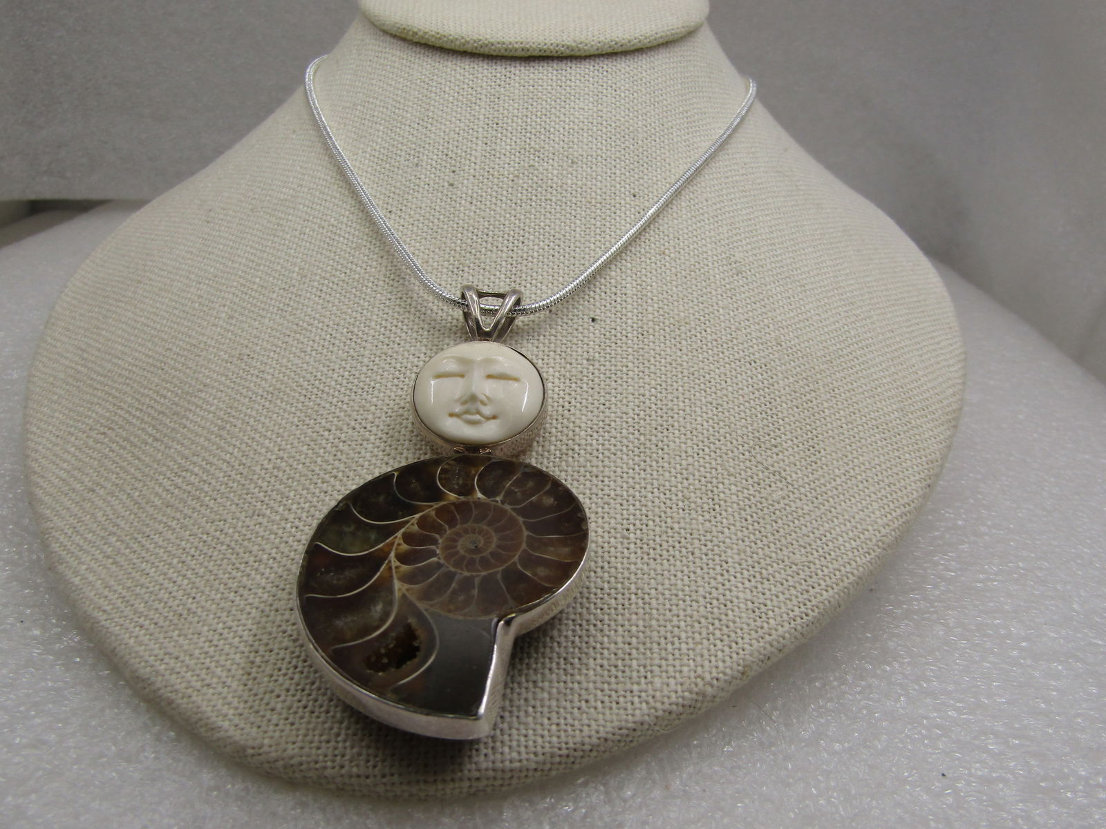 Vintage Sterling Ammonite & Moon Face Pendant on 20" Plated Chain - 2