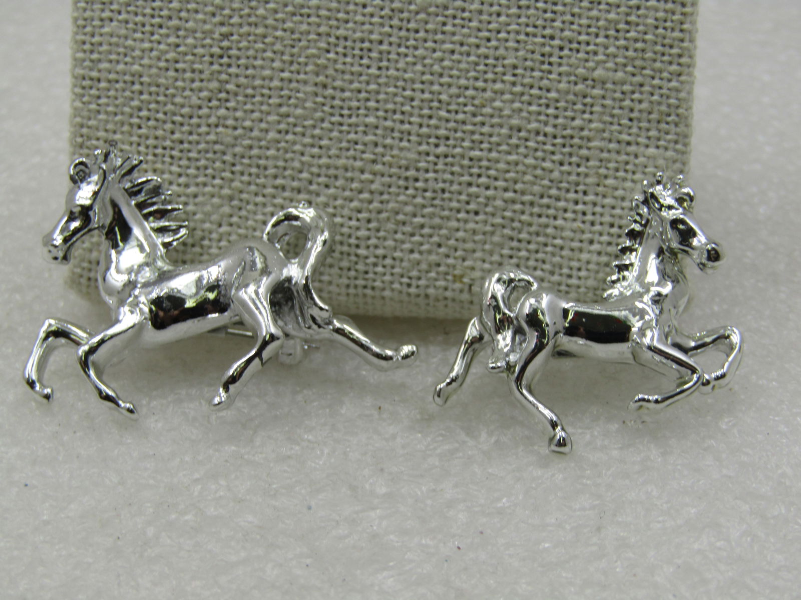Vintage Two Horse Scatter Pin Set, Silver Tone, 1960's (1 of 5)