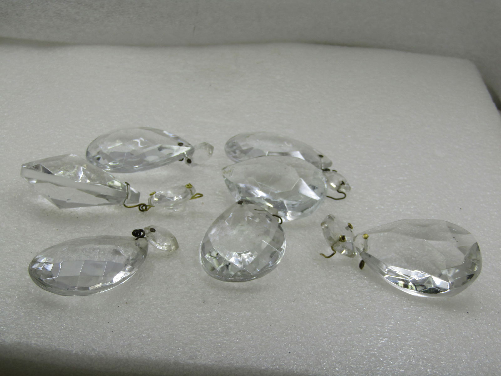 Vintage Cut Crystal Chandelier Prisims, 6 two Piece Drops and 1 Teardrop: Title: Vintage Cut Crystal Chandelier Prisims, 6 two Piece Drops and 1 Teardrop Description: Vintage Cut Crystal Chandelier Prisims, 6 two Piece Drops and 1 Teardrop. Six have a bottom pieces that