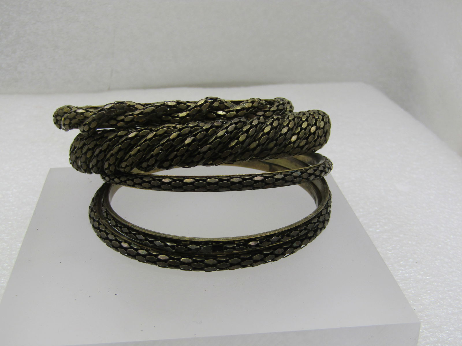 Vintage 5 Stacking Brass Mesh Bangle Bracelets, 8.25" (1 of 6)
