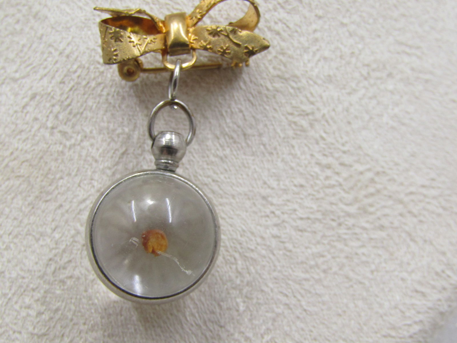 Vintage Bow & Dangling Mustard Seed Brooch, Mid-Century - 4