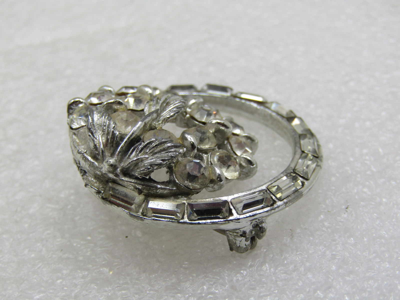 Vintage Rhinestone Cluster Circle Brooch with Baguettes, 1940's-1950's - 3