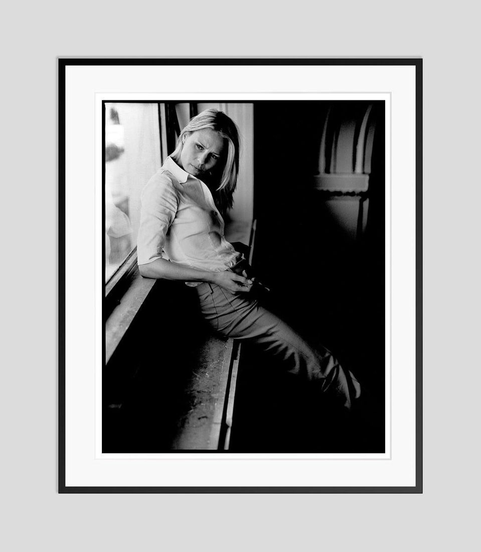 Robin Wright by Kevin Westenberg Signed Limited Edition: 2022 (printed later) - 3