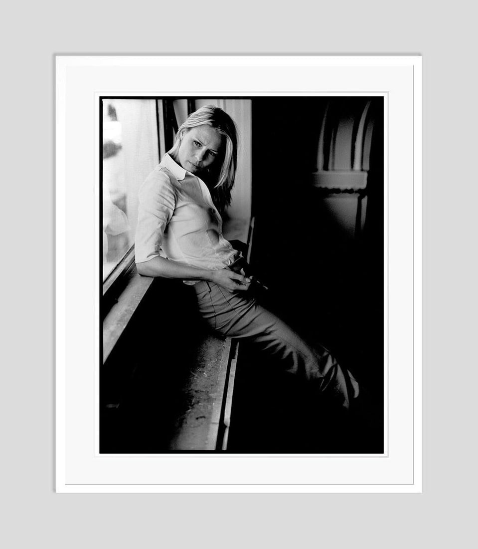 Robin Wright by Kevin Westenberg Signed Limited Edition: 2022 (printed later) - 6