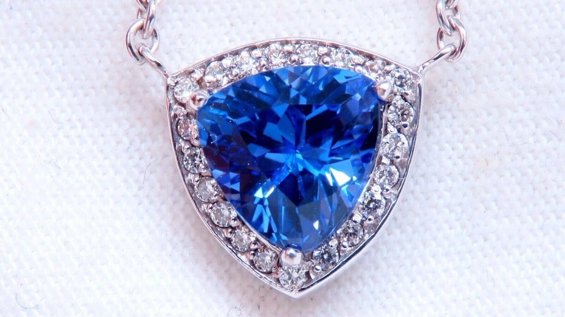 2.15ct Tanzanite Necklace 14kt Gold Trillian 18 inch Necklace**: Title: 2.15ct Tanzanite Necklace 14kt Gold Trillian 18 inch Necklace** Description: 2.15ct Tanzanite Necklace 14kt Gold Trillian 18 inch Necklace $1,800.00 PRODUCT DESCRIPTION 2.15ct. Natural