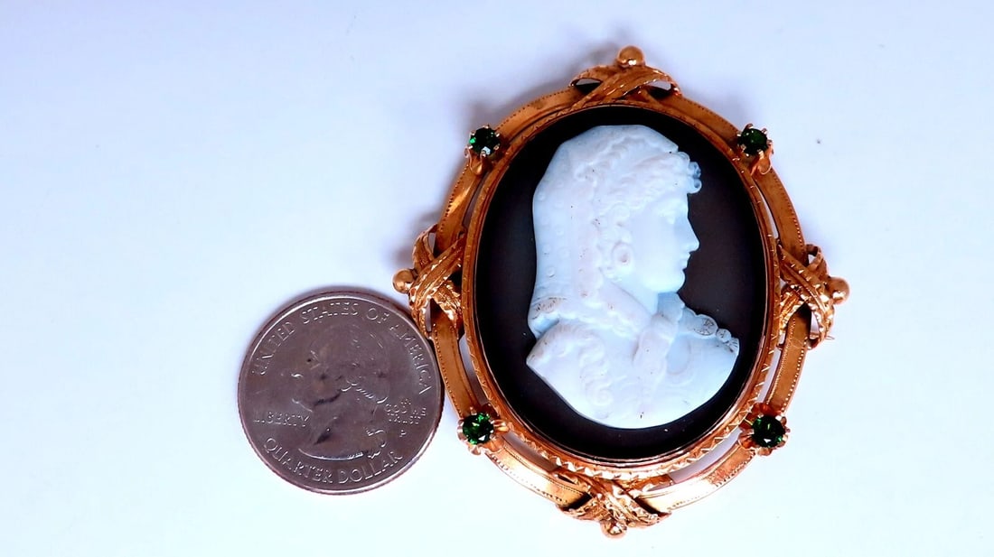 Vintage Madonna Cameo Tsavorite Brooch Pin 18kt Gold** - 5