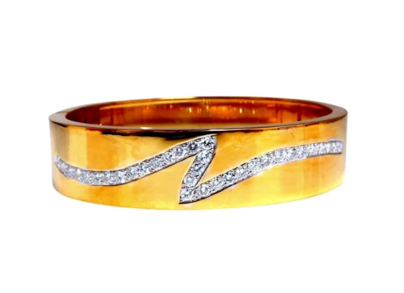 Natural Diamonds Lightning Initial N Z Bangle Bracelet 14kt**: Title: Natural Diamonds Lightning Initial N Z Bangle Bracelet 14kt** Description: MAGNIFICENT JEWELS 1ct Natural Diamonds Bangle Rounds, Full cuts. G-H-I colors Vs-2 clarity. 14kt. yellow gold 40