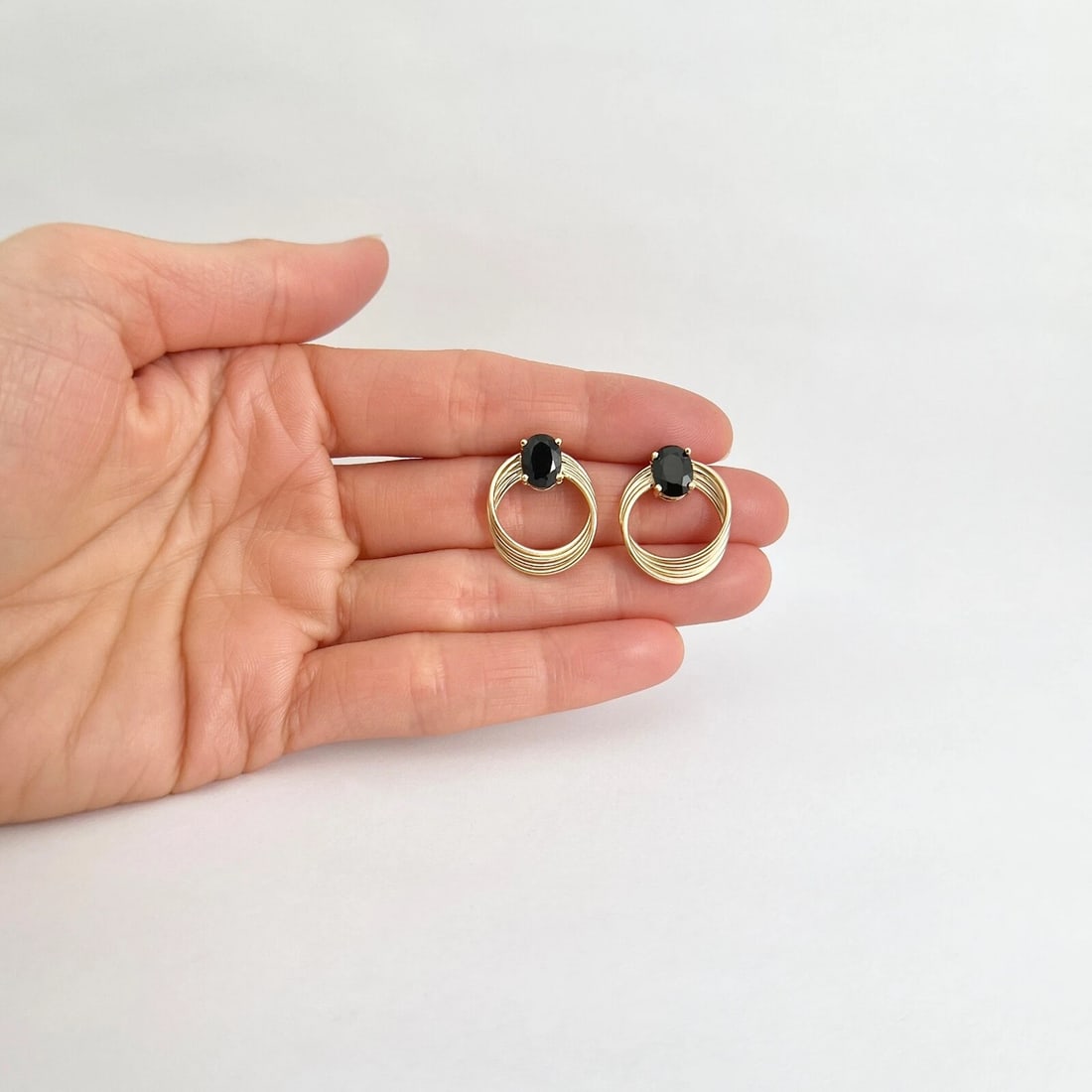 Estate Black Sapphire Gemstone Loop Drop Earrings 14K Yellow Gold, 2.57 Grams - 4