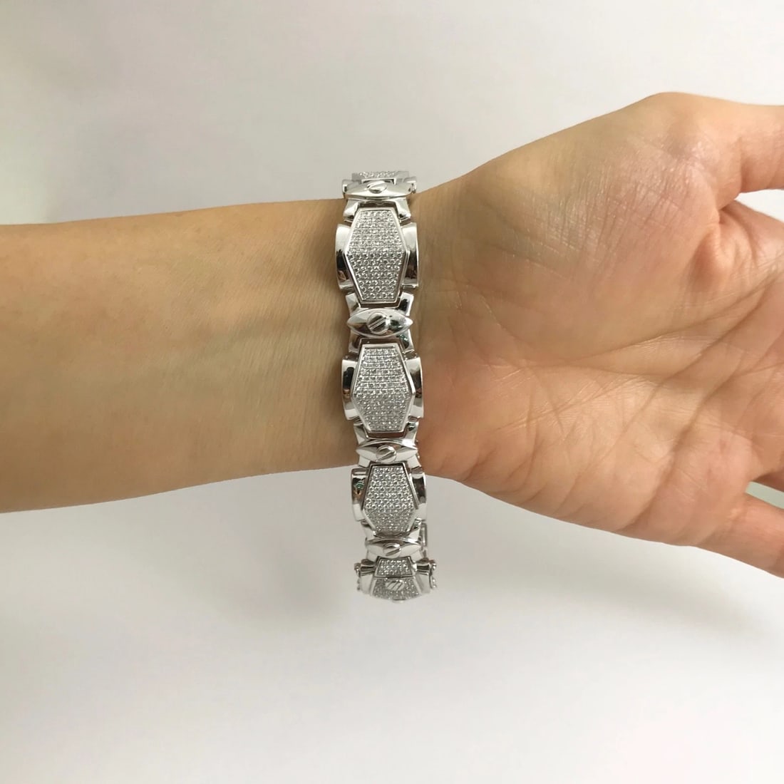 Wide Geometric Pave Diamond Bracelet 18K White Gold, 2 CTW, 8.5 Inches, 43.23 Gr - 4